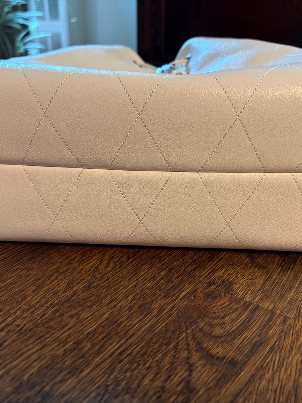 Tory Burch Large Charlie Quilted Drawstring Bag - Light Cream - Picture 6 of 8